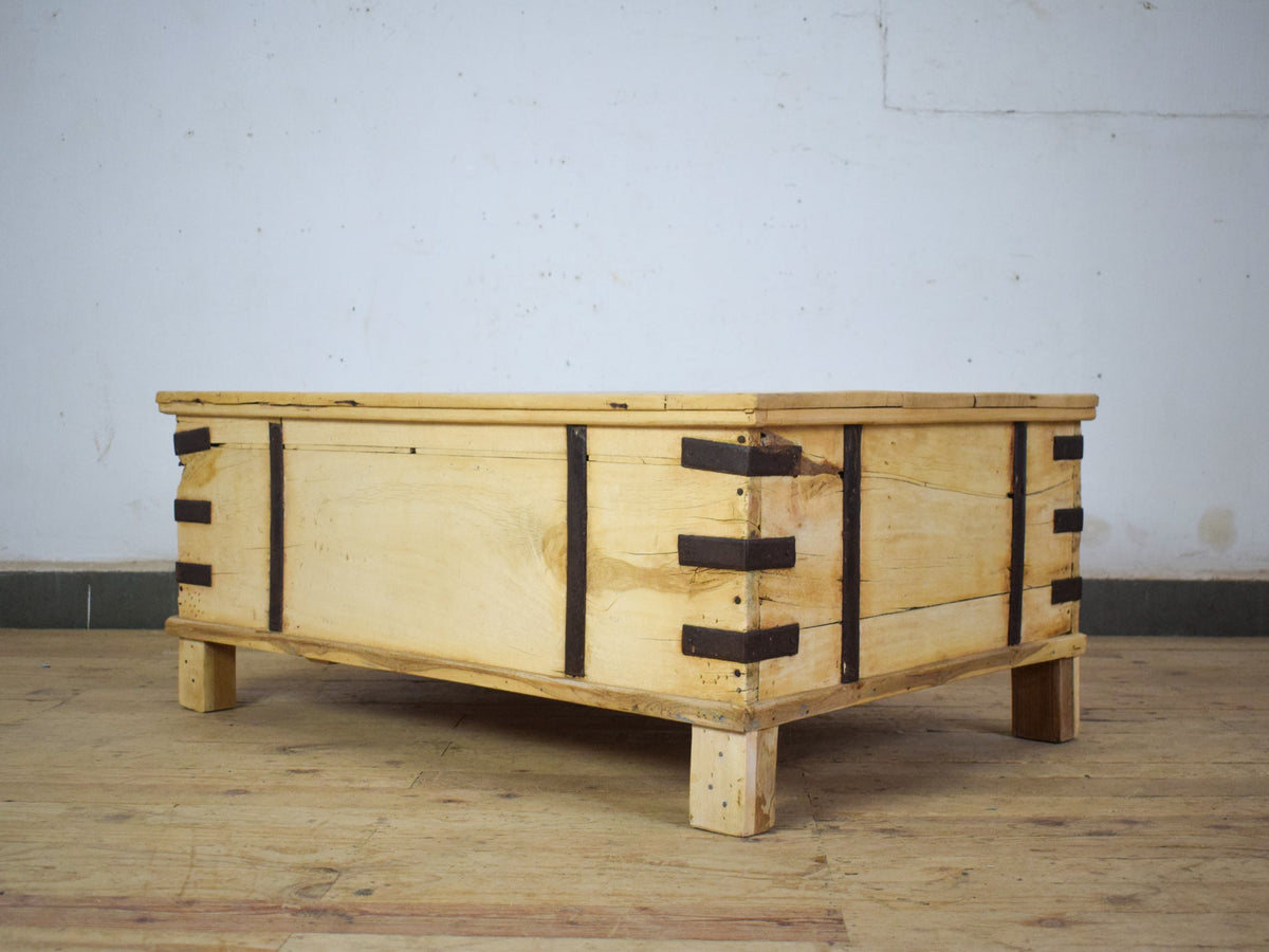 Vintage Rustic Wooden Chest Box Coffee Table