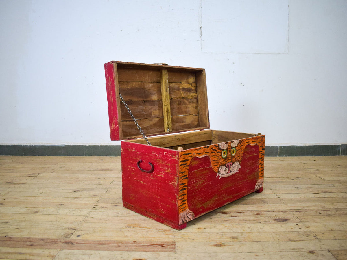 Hand Painted Vintage Chest Trunk Box Tiger