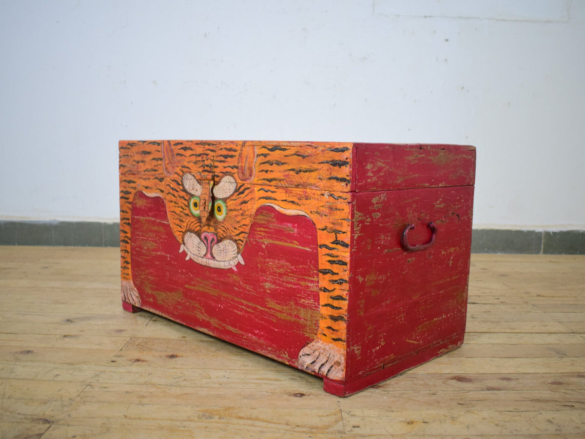 Hand Painted Vintage Chest Trunk Box Tiger