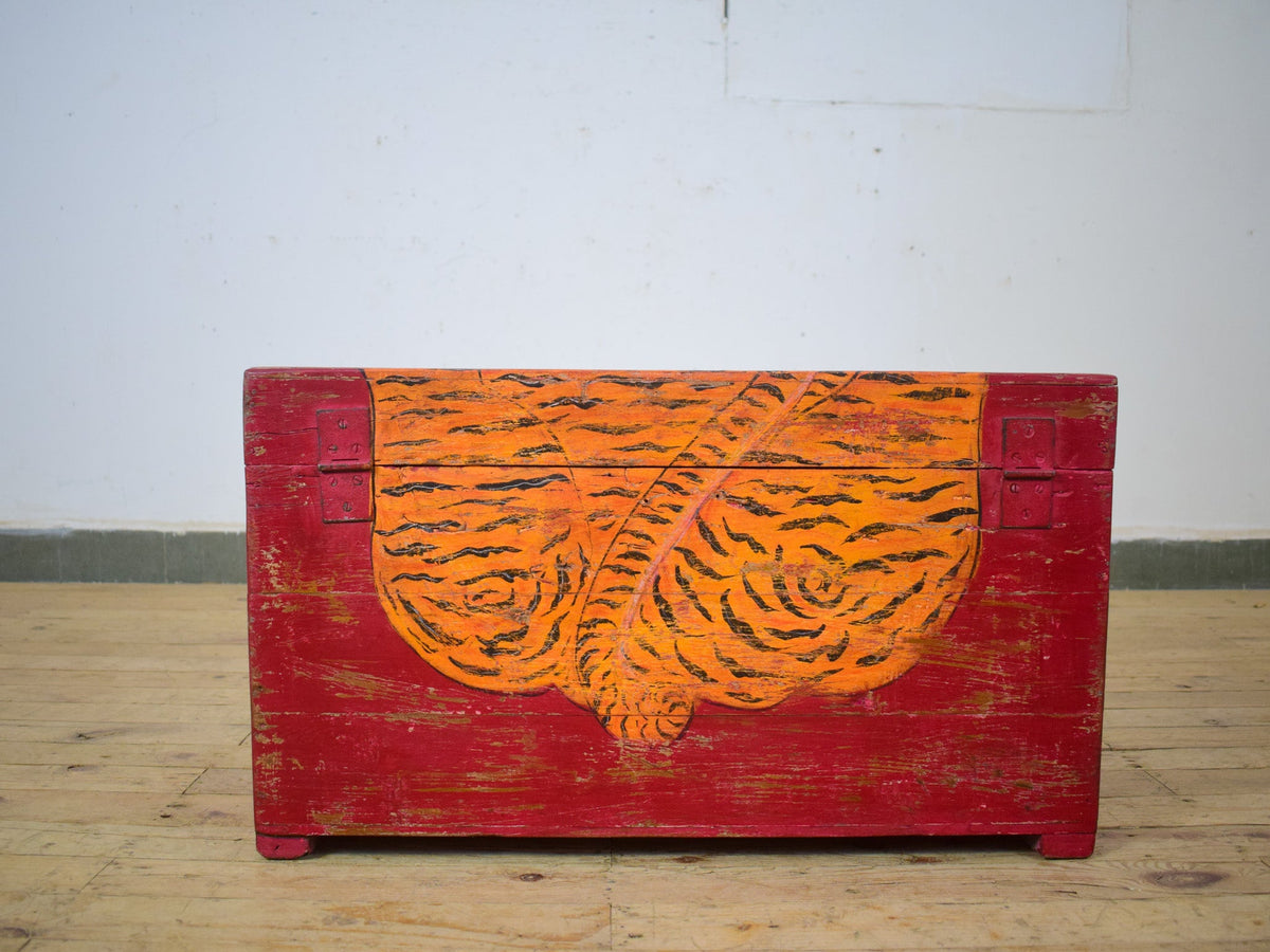 Hand Painted Vintage Chest Trunk Box Tiger