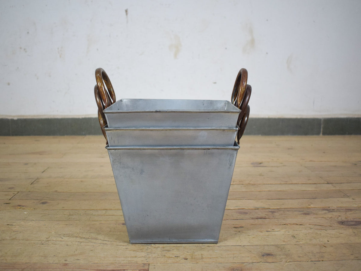 MILLWARDS® Handmade Vintage Style Galvanised Window Box Planter - 25 cm