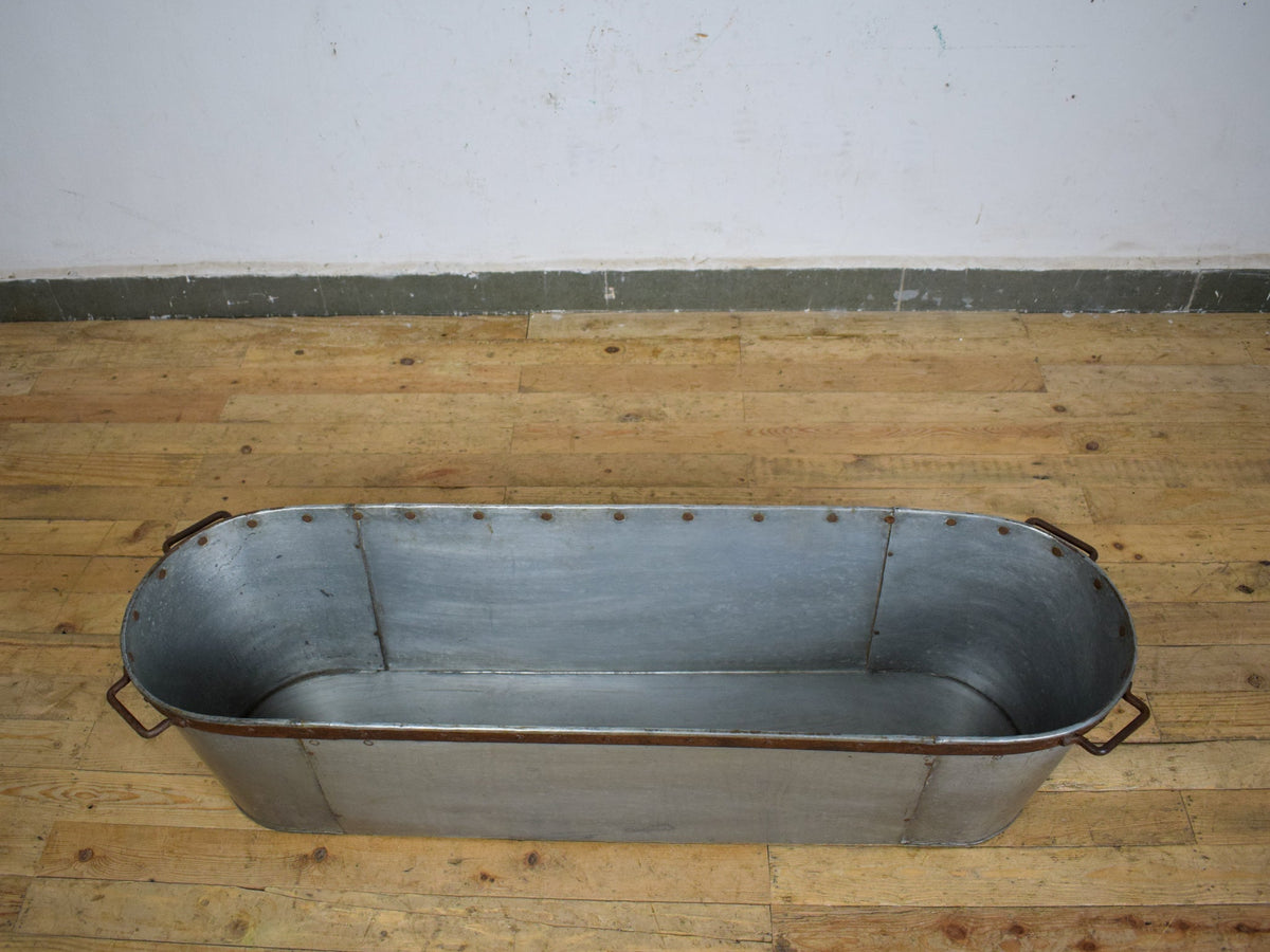 MILLWARDS® Handmade Vintage Style Large Galvanised Metal Bath Trough Planter