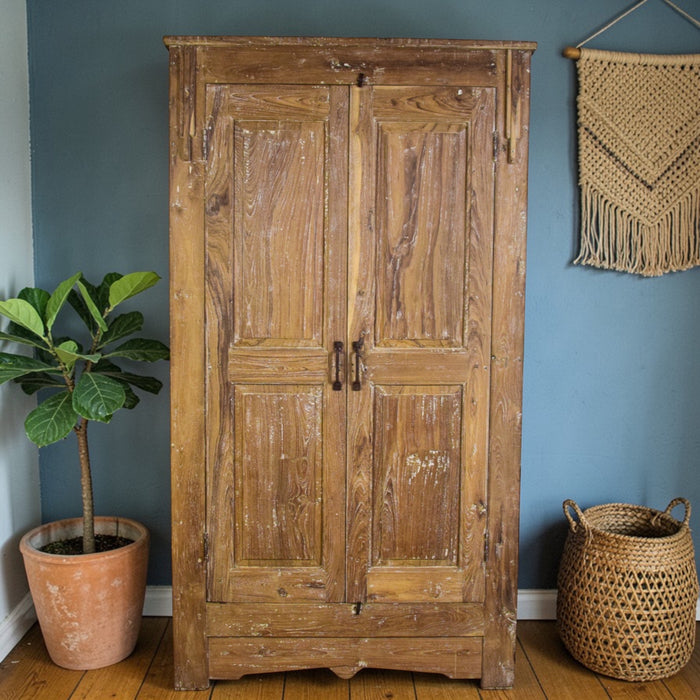 Vintage Rustic Hard Wood Fitted Interior Cupboard Cabinet Storage