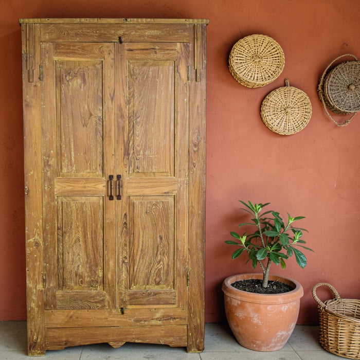Vintage Rustic Hard Wood Fitted Interior Cupboard Cabinet Storage