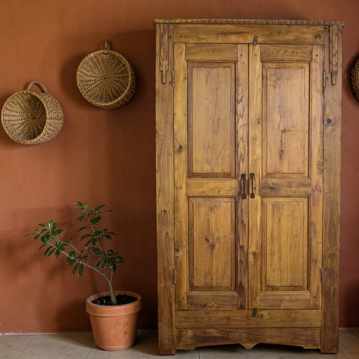 Vintage Rustic Hard Wood Fitted Interior Cupboard Cabinet Storage