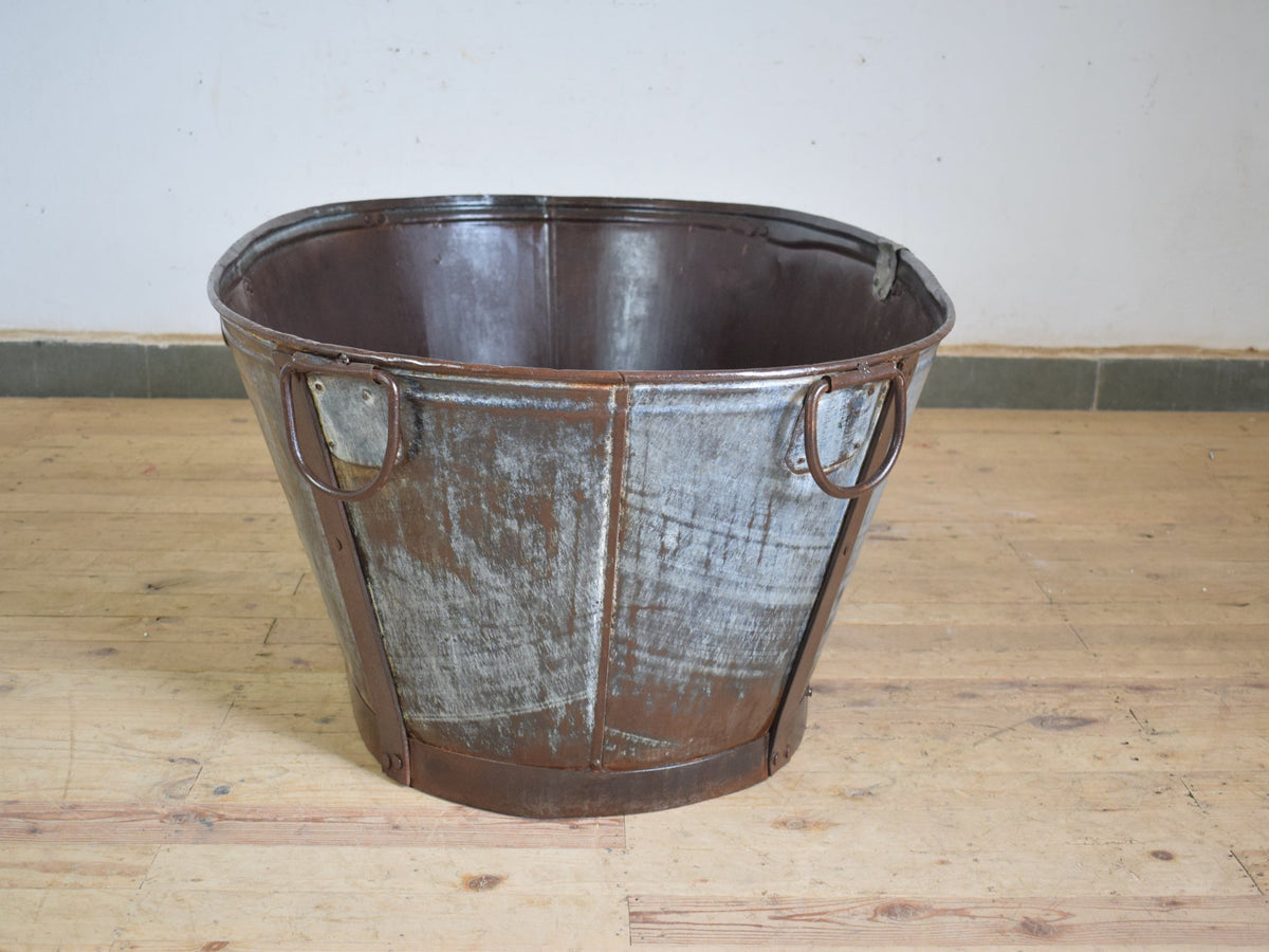 XL Rustic Vintage Metal Bath Planter