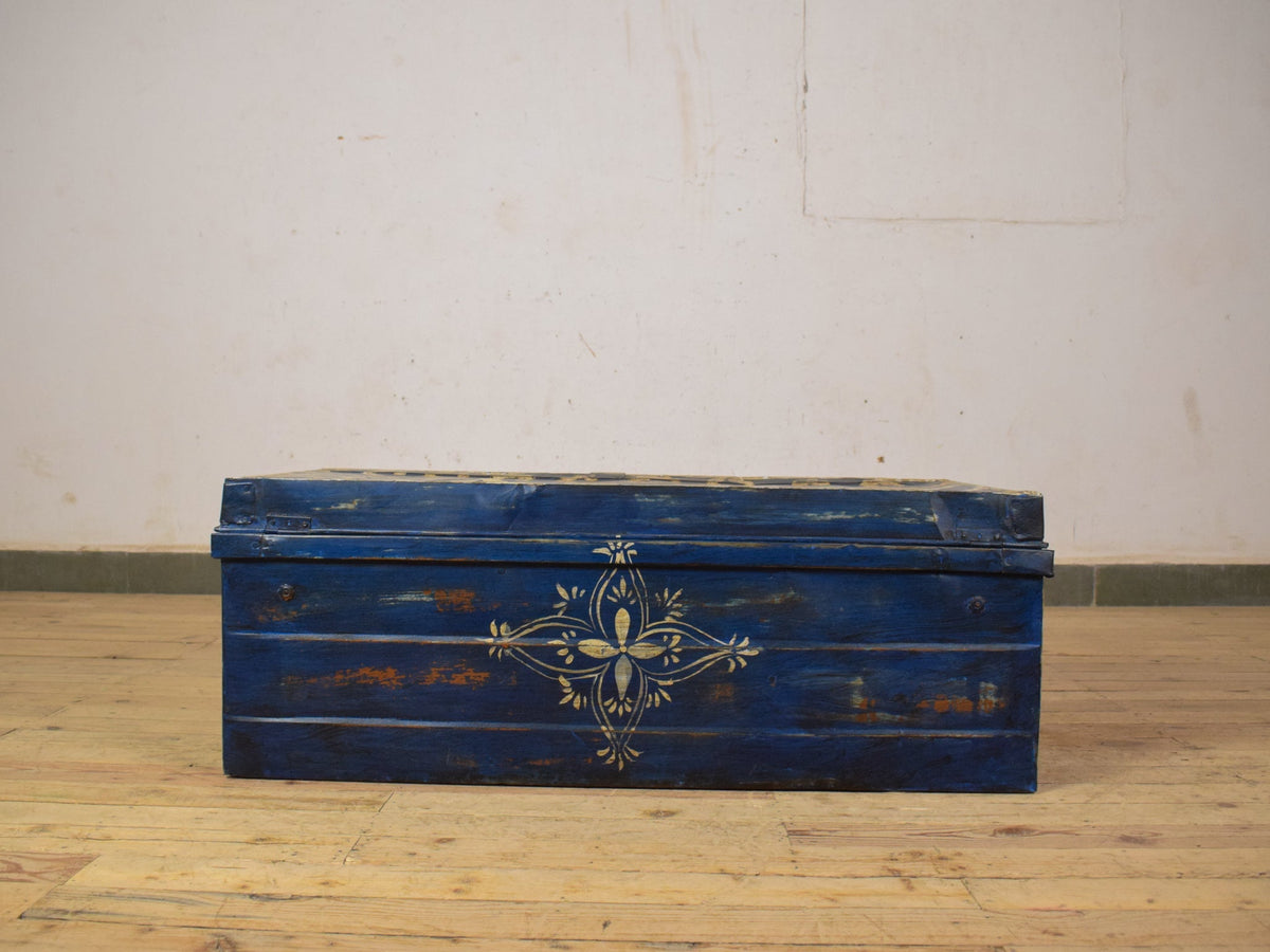 Vintage Indian Hand Painted Metal Travel Trunk Chest Coffee Table