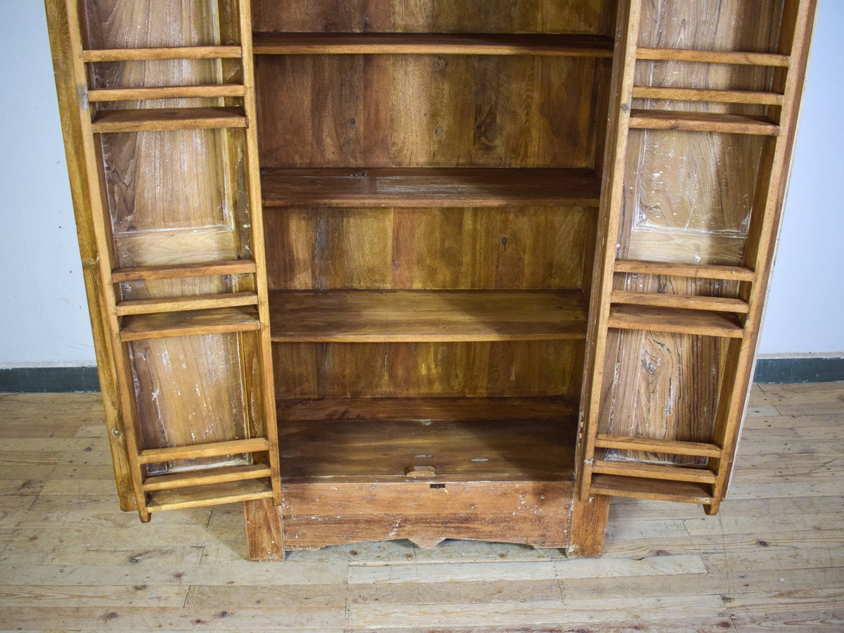 Vintage Rustic Hard Wood Fitted Interior Cupboard Cabinet Storage
