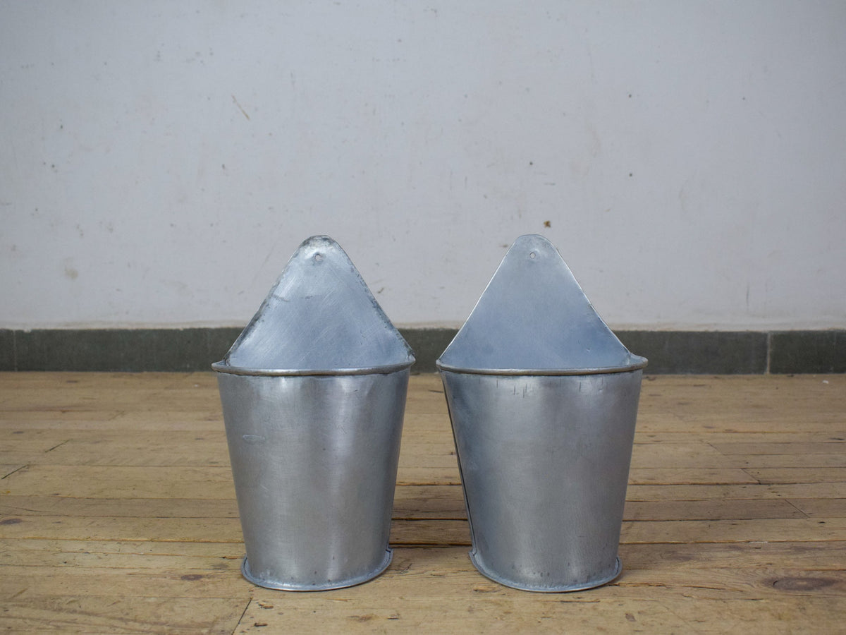 MILLWARDS® Galvanised Steel Wall Planter - SMALL