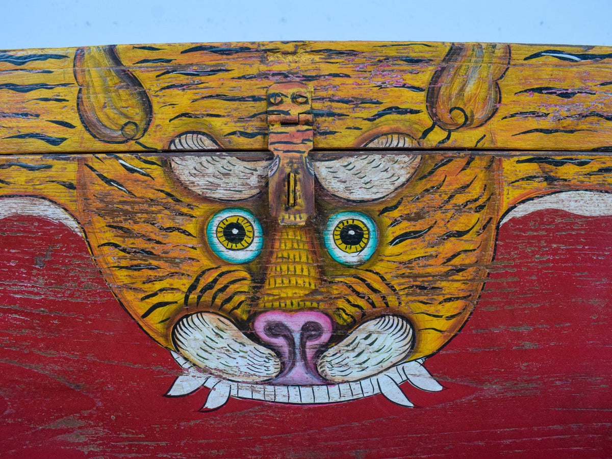 Hand Painted Vintage Chest Trunk Box Tiger