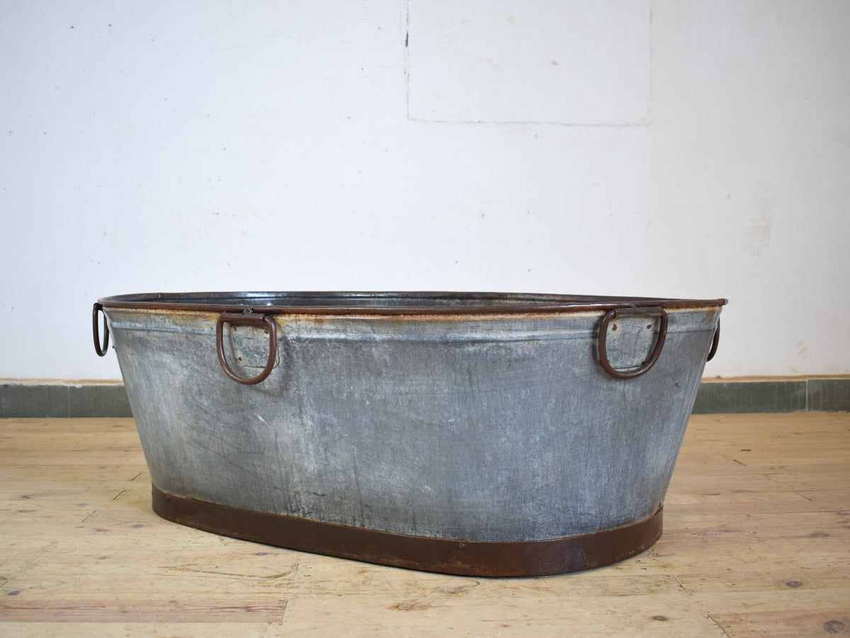 XL Rustic Vintage Metal Bath Planter