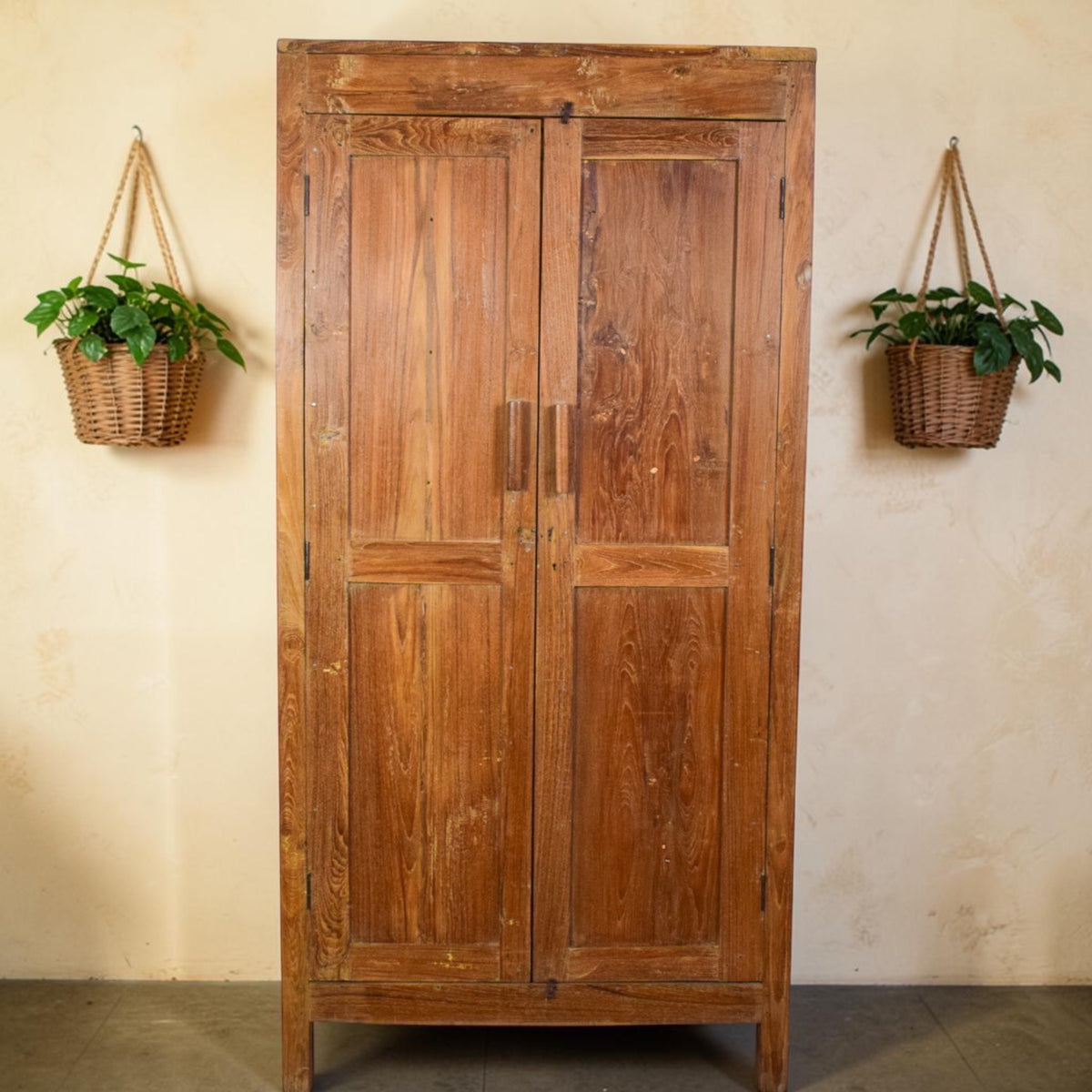 Vintage Rustic Hard Wood Fitted Interior Cupboard Cabinet Storage