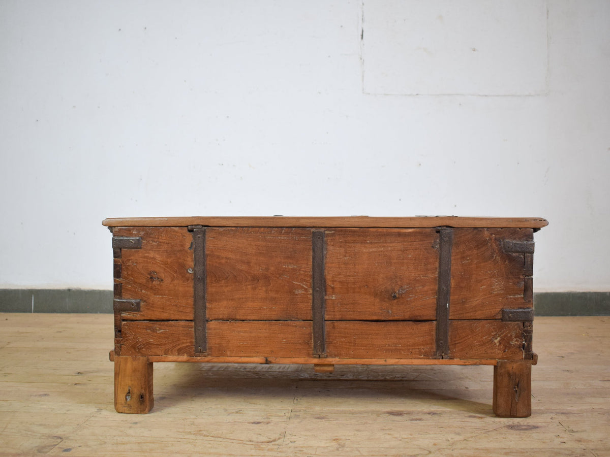 Vintage Rustic Wooden Chest Box Coffee Table