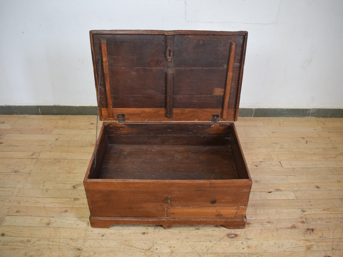 Antique Rustic Wooden Chest Box Coffee Table