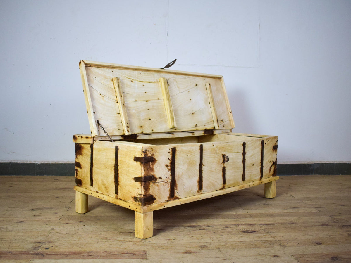 Vintage Rustic Wooden Chest Box Coffee Table