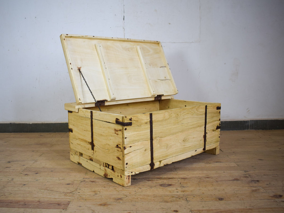 Vintage Rustic Wooden Chest Box Coffee Table