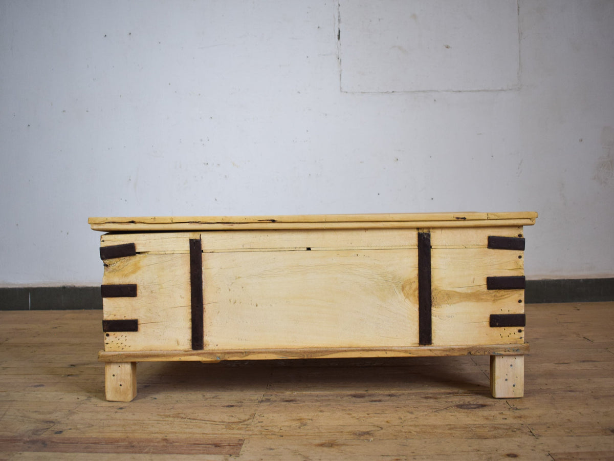 Vintage Rustic Wooden Chest Box Coffee Table