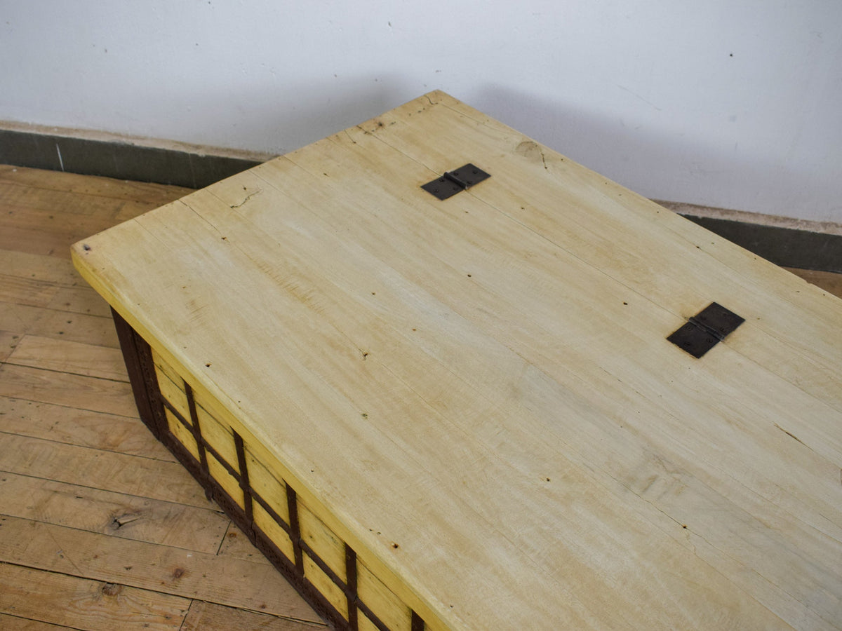 Vintage Rustic Wooden Chest Box Coffee Table