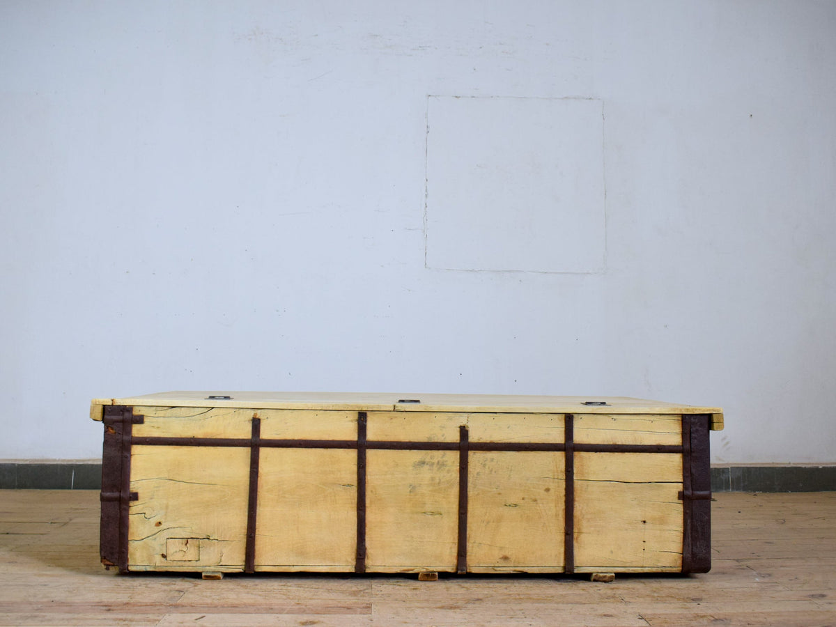 Vintage Rustic Wooden Chest Box Coffee Table