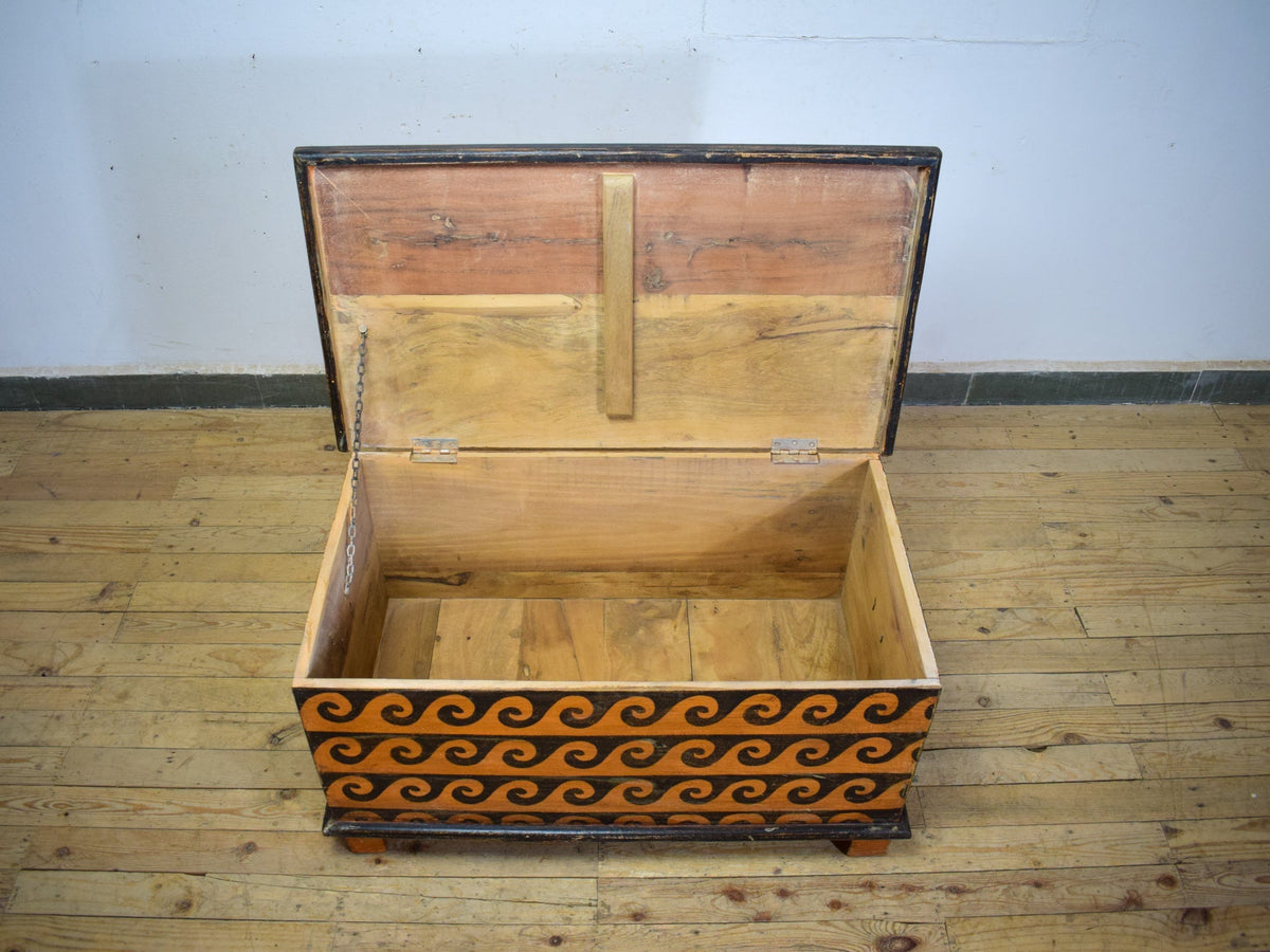 Hand Painted Vintage Coffee Table Chest Trunk Box