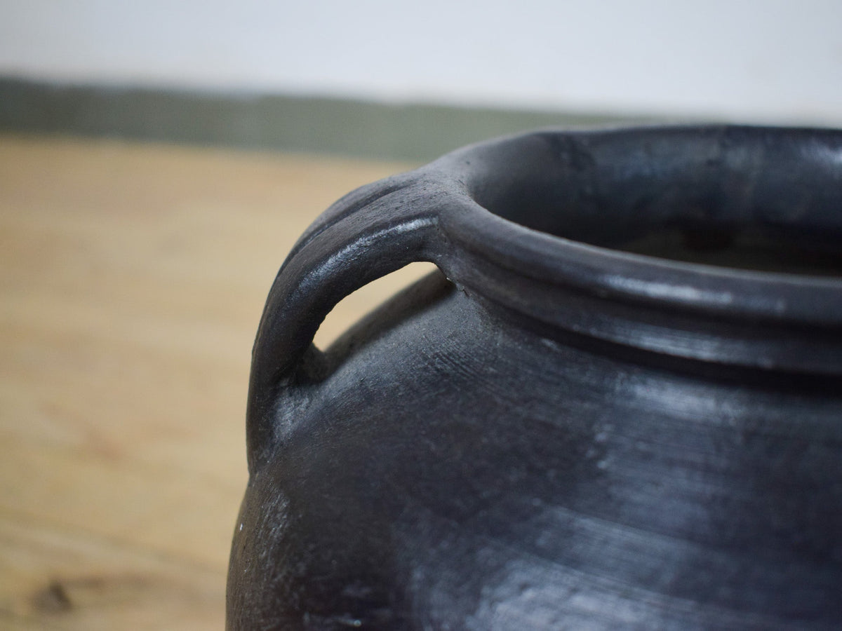 Handmade Antique Design Black Clay Pot Urn