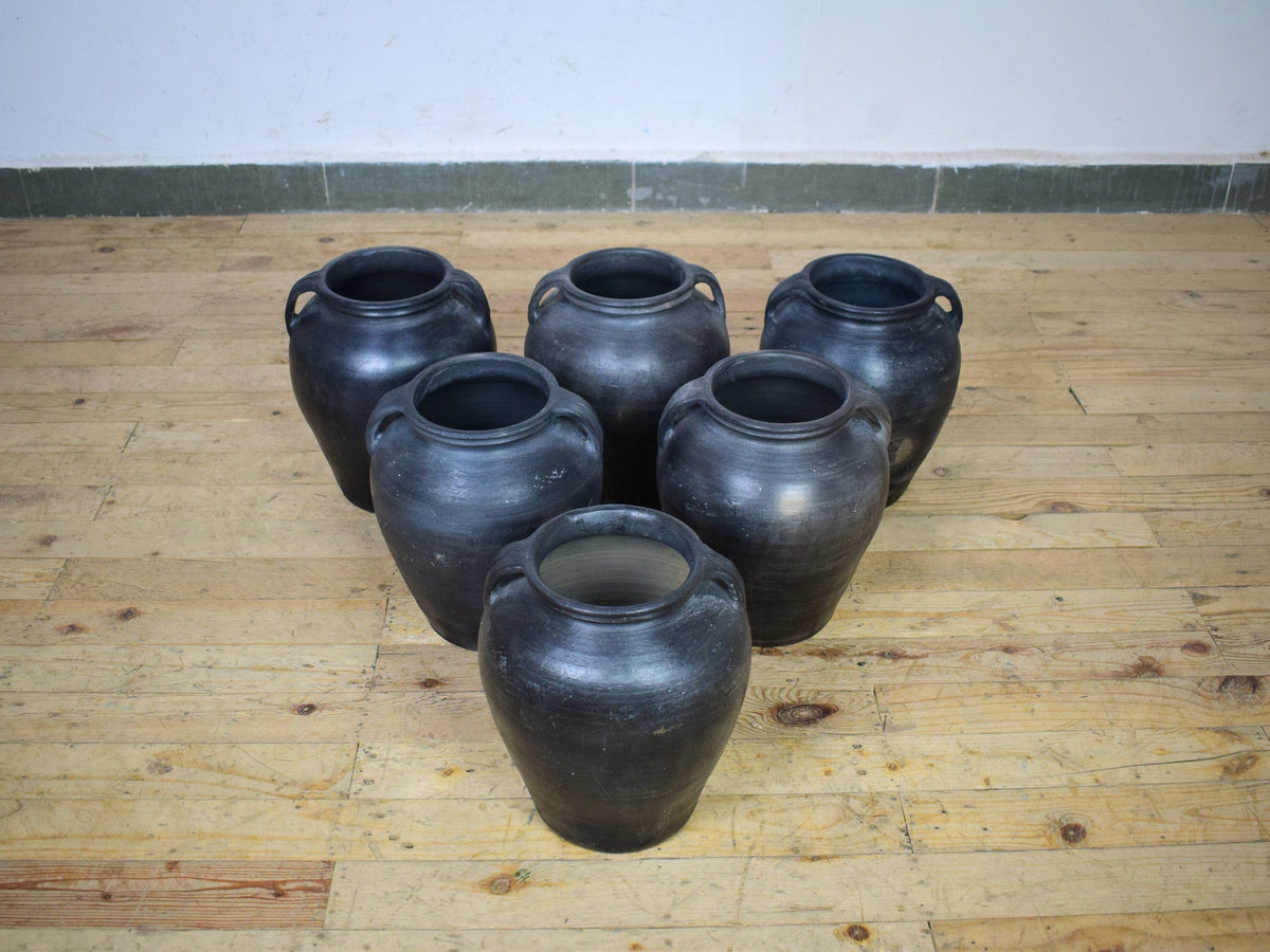 Handmade Antique Design Black Clay Pot Urn