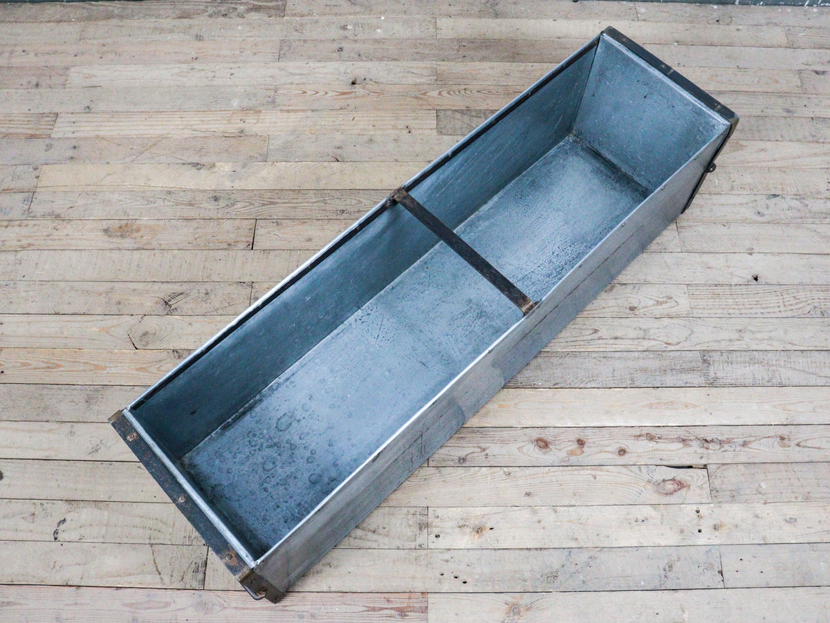 MILLWARDS® Handmade Vintage Style Galvanised Trough Planter - 122 cm
