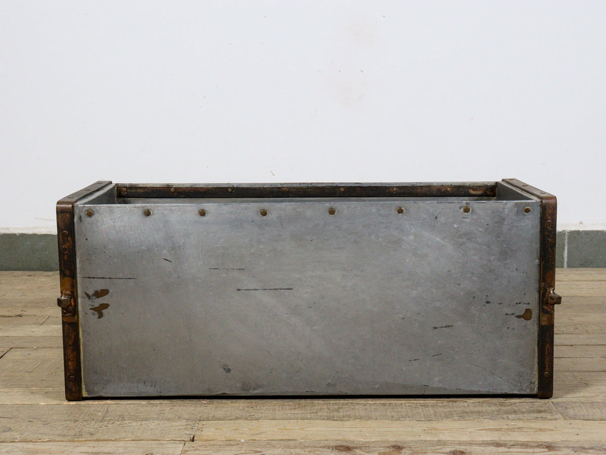 MILLWARDS® Handmade Vintage Style Galvanised Trough Planter - 78 cm