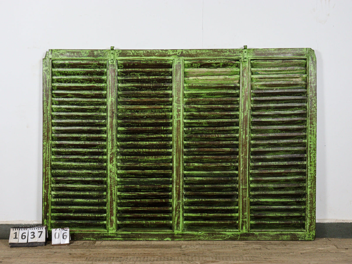 Very Large Vintage Wooden Shutter Screen Panel Garden Fence