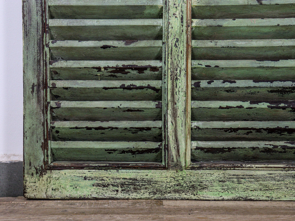 Very Large Vintage Wooden Shutter Screen Panel Garden Fence