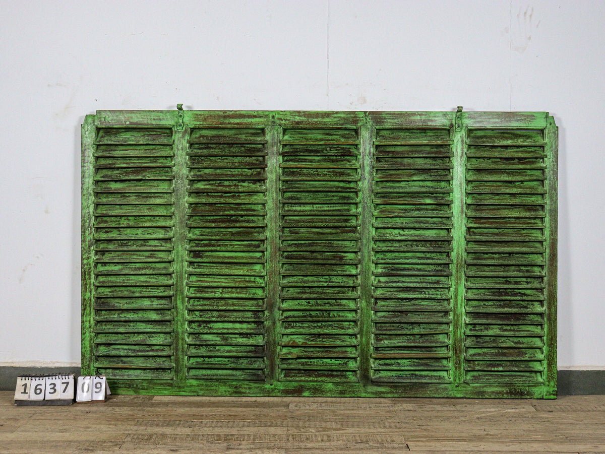 Very Large Vintage Wooden Shutter Screen Panel Garden Fence