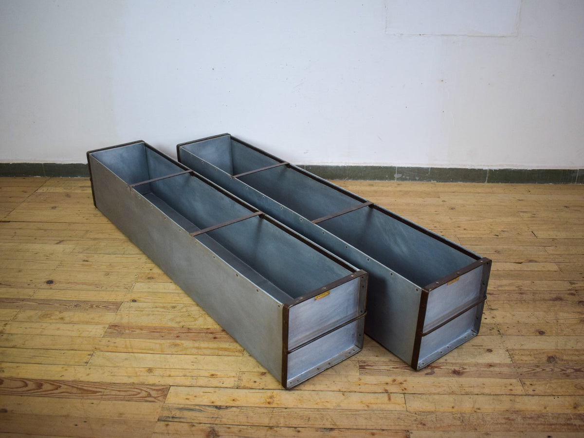 MILLWARDS® Handmade Vintage Style Galvanised Trough Planter - 6FT